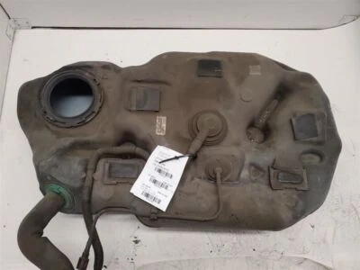 Toyota Prius, tanque de combustible tracción delantera, 2010-2015, 1,8 L, 4 cilindros, 2ZRFXE, 77001-47110 Foto 1 de 4