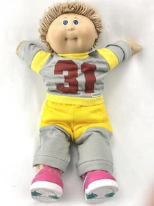 Vintage 1984 Cabbage Patch bambini bambola capelli di grano grigio tuta da jogging con scarpe #1 HM - Foto 1 di 11
