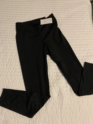 NEW! NIKE ONE [M] Women TIGHT FIT HIGH RISE Yoga 7/8 Leggings-Black, DV9020-010 - Image 1 of 4