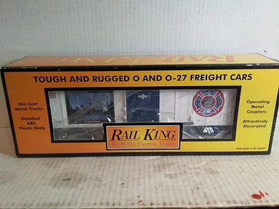 MTH 30-74087 Rescue 2 NY Skyline Box Car  New - Image 1 of 4