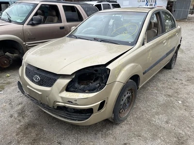 Passenger Right Headlight Fits 06-08 RIO 1415889 - Image 1 of 4