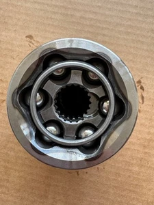 Gleichlaufgelenk Joint Front Hub für Hinomoto 4WD 4x4 C144 C174 E2004 E2304 1804 - Picture 1 of 5