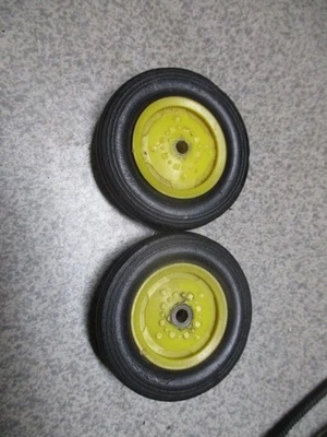 1/16 original tractor part John Deere 3020 front plastic wheels - Image 1 of 2