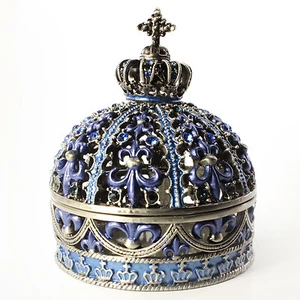 Portagioie a forma di corona impreziosita croce ingioiellata, statuina Faberge con grido - Foto 1 di 4