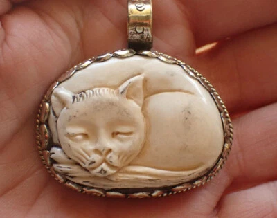 Colgante gato en plata tibetana Foto 1 de 3