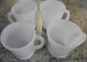 Lot of 4 Vintage White Milk Glass D-Handle Coffee Cups Mugs VGC! - Picture 1 of 5