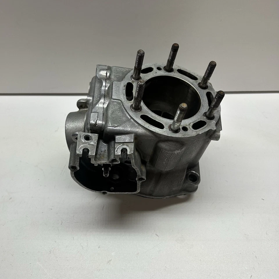 02 - 04 HONDA CR250R CR 250 R TOP END ENGINE CYLINDER BARREL BORE OEM - Image 1 of 4