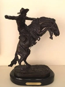 BRONCHO BUSTER FREDERIC REMINGTON MUSEO DE ARTE MEDIANA ESTATUA DE BRONCE BASE DE MÁRMOL - Imagen 1 de 12