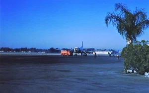 1961 Kodachrome Slide, Vintage Airplane / Aircraft & Old Texaco Fuel Truck - Picture 1 of 1