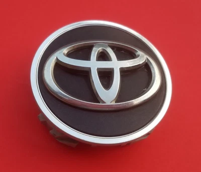 TOYOTA CAMRY AVALON HIGHLANDER VENZA SIENNA WHEEL RIM HUBCAP CENTER CAP OEM C9 - Image 1 of 3