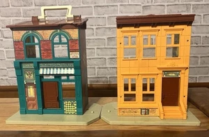 Vintage Fisher Price Play Family Sesame Street House #938 Hoopers Store 1974 - Picture 1 of 12