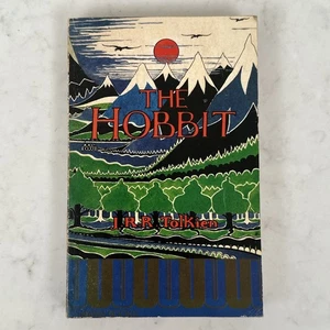 The Hobbit J R R Tolkien 1975 Paper Back Copy Reset New Edition (M) - Picture 1 of 22