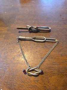 Two Vintage Swank Tie Clips Gold Tone Witk Red Stones - Picture 1 of 1