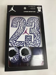 NIKE BABY 3 PIECE GIFT SET 0-6 MONTHS White & Navy Hat Booties Bodysuit NEW - Picture 1 of 6