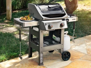 Weber 44010001 Spirit II E-210 Gas Grill LP Outdoor, Black✅Brand New!✅ - Picture 1 of 5