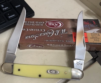 Case 2011 Yellow Muskrat Knife CV in the original box - Image 1 of 4