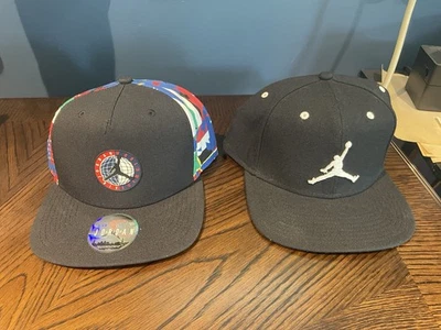 Nueva gorra Jordan Worldwide SnapBack + gorra Jordan negra Foto 1 de 3