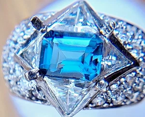 Pietra preziosa topazio blu Londra 1,88 ct. taglio smeraldo 8 x 6 mm pietra sfusa - Foto 1 di 6