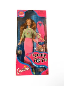 Muñeca Mattel Courtney Totally Yo Yo 1998 Plus Yo Frog & Bunny leer - Imagen 1 de 13