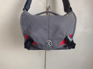 Crumpler 6 Millionen Dollar Heimkamera Tasche grau rot grün verstellbare Polsterung - Bild 1 von 16