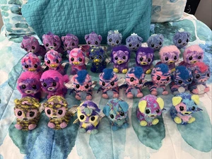 Bundle of 25 Hatchimals with accessories and booklet - Picture 1 of 7