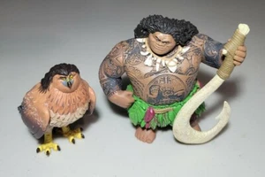 Disney Moana lotto di 2 giocattoli cake topper falco semidio Maui - Foto 1 di 4