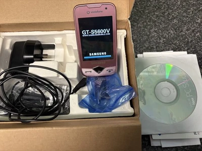Samsung Blade S5600V Pink . 80MB 2.8" 3MP Mobile Button Phone - Image 1 of 2