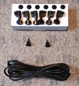 3X3 E-GITARREN-TUNER, KABEL- UND GURTKNÖPFE VON MITCHELL MS-100 - Bild 1 von 3