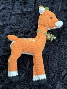 Vintage große gehäkelte Handarbeit orange und weiß Hirsch Rehkitz Stofftier - Bild 1 von 19