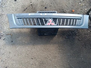 05 06 07 MITSUBISHI FE SERIES FRONT GRILL GOOD SEE PICS - Picture 1 of 3
