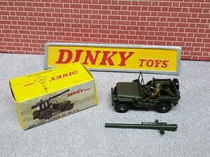 French Dinky 829 - Jeep AVEC Canon 106SR - (Issued 1964) MINT - Picture 1 of 14