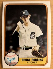 1982 Fleer Bruce Robbins Baseball Rookie Card RC #477 Tigers O/C & Corner Dings