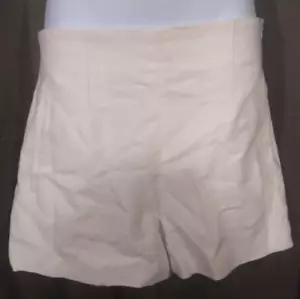 ZARA SZ M NWT WOMENS OFF WHITE DRESSY HIGH RISE SHORTS - Picture 1 of 3