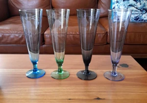 Harlequin Etched Grape Vine Champagne Flutes 1950's 60's x 4 - Picture 1 of 5