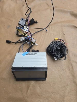 Sony XAV-AX3200 6,95" estéreo para automóvil 2 DIN con Apple CarPlay y cámara automática Android Foto 1 de 4