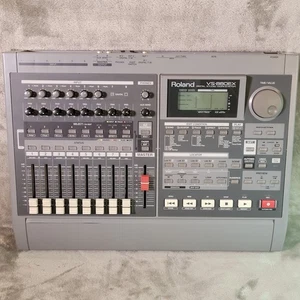 Roland VS-880 Multitrack Recorder Digital Studio Workstation - Picture 1 of 7