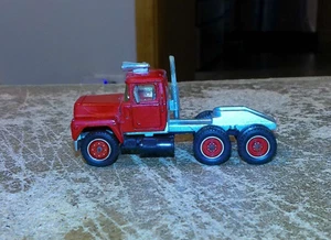 vintage 4" long solido mack R600 semi tractor in very good shape used - Picture 1 of 6