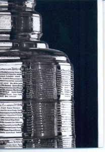 2016-17 Panini Stickers #501 Stanley Cup/Middle Right