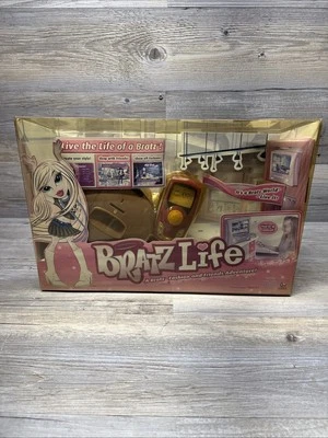Consola de juegos DVD interactiva Bratz Life moda y amigos ¡LEER!!!!!!! Foto 1 de 4