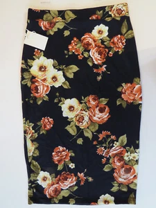 Iris Basic Red & Black Floral Skirt - Picture 1 of 3