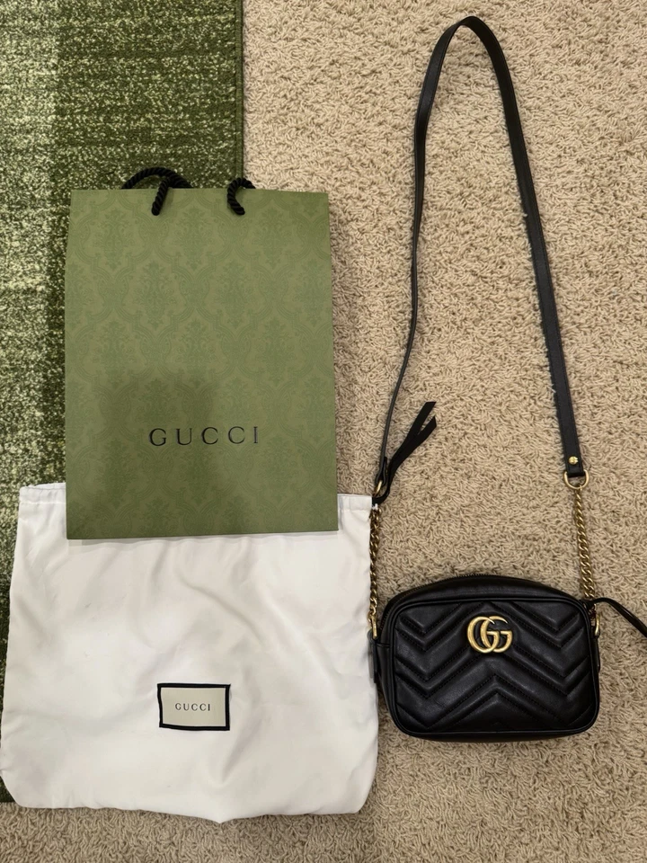 Excelente Usado Autêntico Mini Gucci Marmont Bolsa para Câmera Bolsa Couro Preto - Imagem 1 de 4