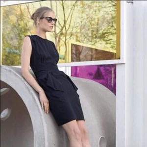 Moulinette Soeurs Anthropologie Größe 4 Rüschen Ainsley Kleid LBD Seide - Bild 1 von 8