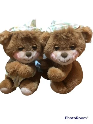 De colección 1985 Fisher Price Teddy Betsy Beddy Bear Peluche 1403 Oración Hora de Dormir - Juego de 2 Foto 1 de 4