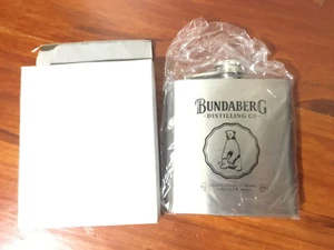 3x Bundaberg rum stainless steel hip flask 6oz decanter bundy rum 50 years 2011 - Imagen 1 de 11