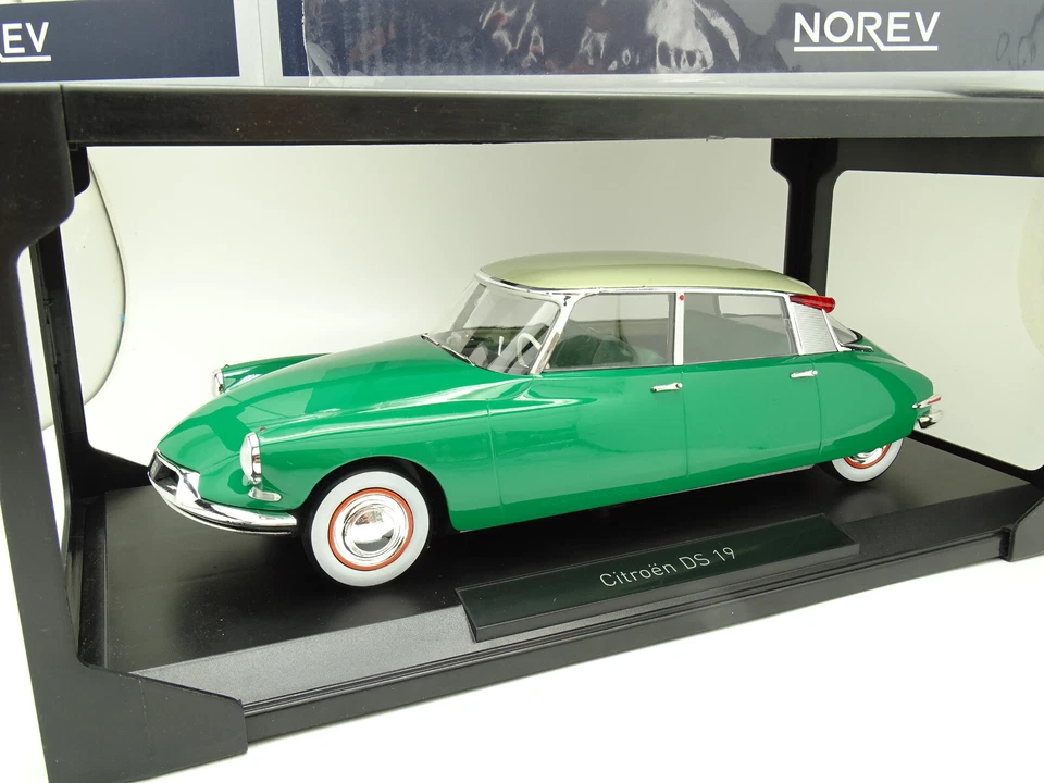 Norev 1/18 - Citroen DS 19 1956 Verde Primavera - Immagine 1 di 1