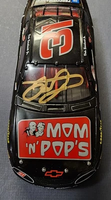 DALE WONHARDT JR. NASCAR Autografiado 1:24 #31 BANCO FUNDIDO A PRESIÓN MAMÁ Y PAPÁ Foto 1 de 4