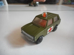Matchbox Superfast Police Patrol Ambulance in Armeegrün - Picture 1 of 2