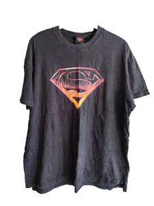 Superman T-Shirt Fire Print Logo DC Comics Hero Size Large Vintage Graphic Tee - Picture 1 of 6