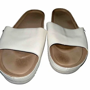 Ugg  Leather  Sandals White Women’s sz 6 - Picture 1 of 3