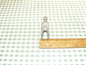 Vintage Toy Metal Man Sitting on Bench Figure - Imagen 1 de 3